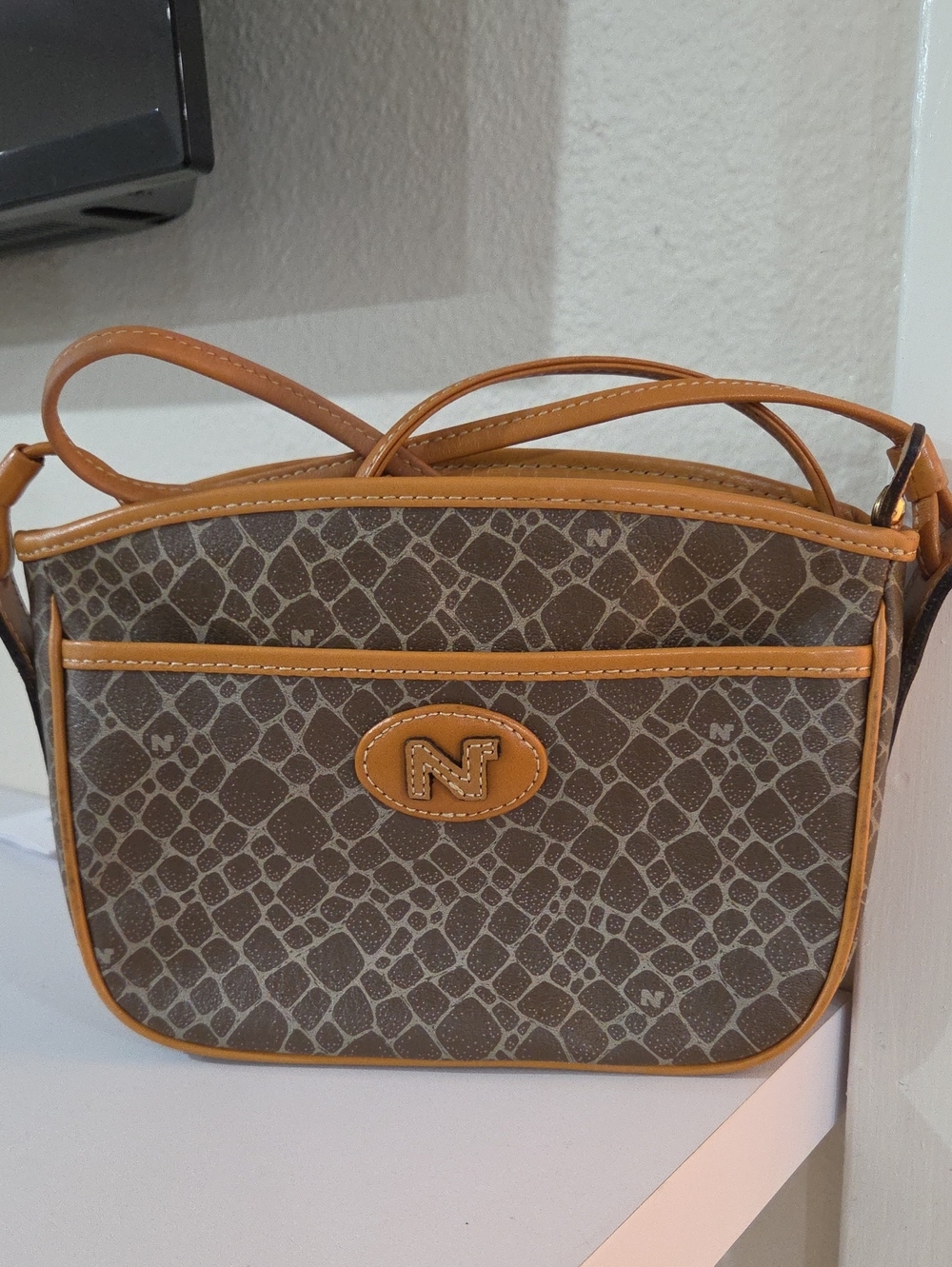 Nina RICCI patterneeld Crossbody Bag.